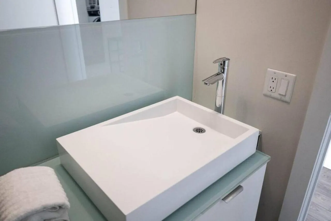 Exec 2Br 2Bth W Million Dollar View Of Cn Tower Villa Toronto